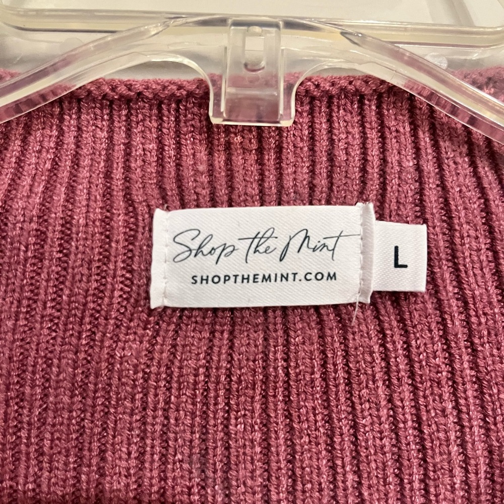 Women's Ribbed Short-Sleeve Sweater in Dusty Rose - Picture 3 of 4